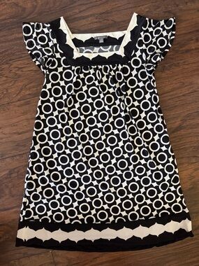 Apt 9 Black & White Geometric Flutter-Sleeve Dress with Pockets